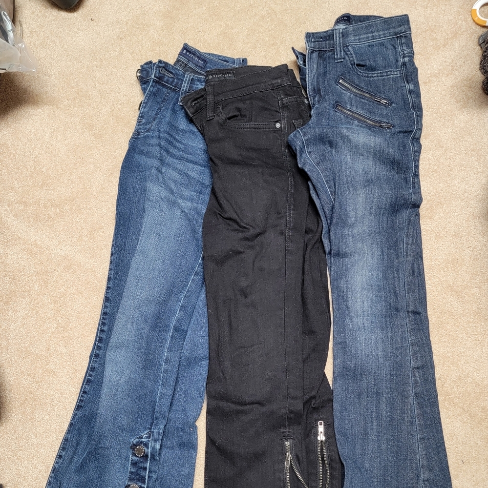 3 pairs of Rock & Republic Jeans as a set